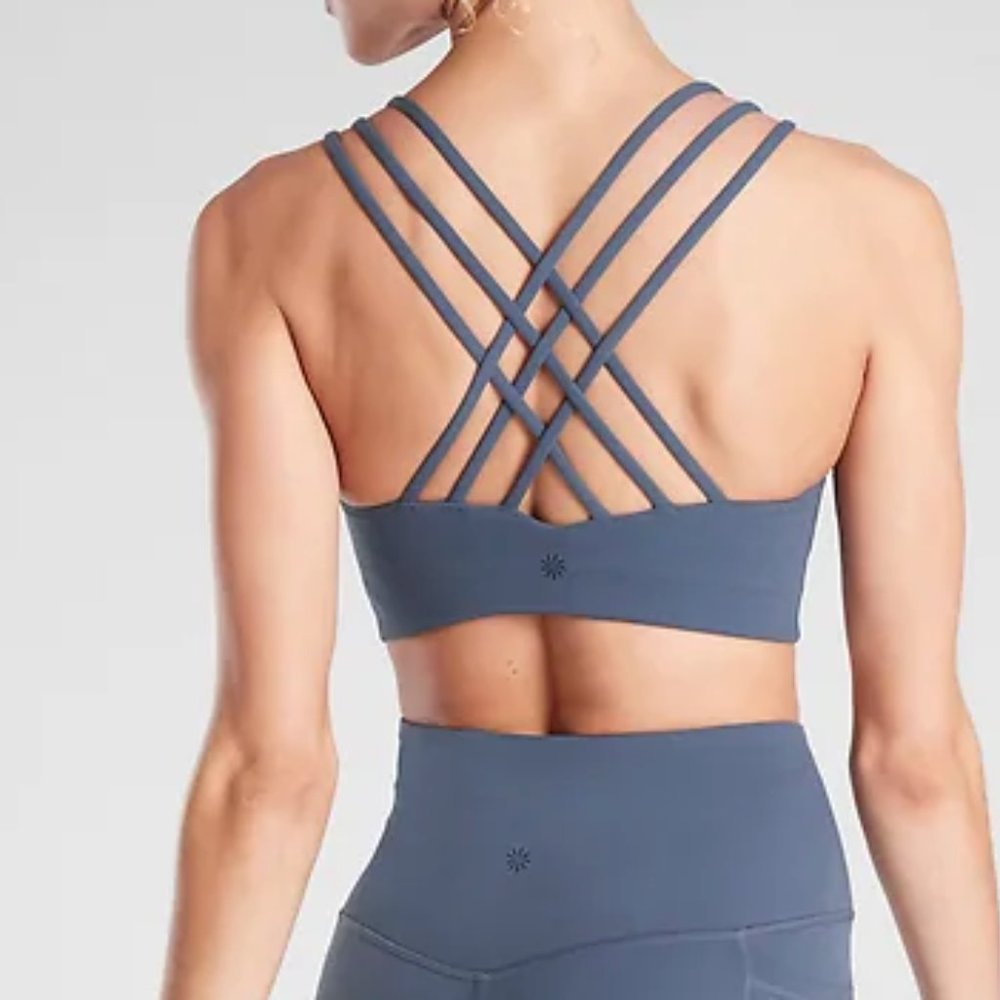 NWT Athleta Medium Blue Hyper Focused Sports Bra